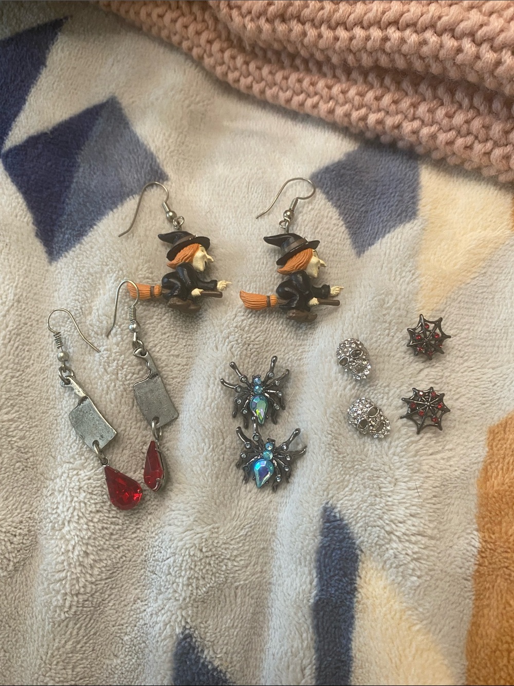 Halloween Spooky Earring Bundle Set Gothic Witch Spider Cleaver Skulls 5 Pairs